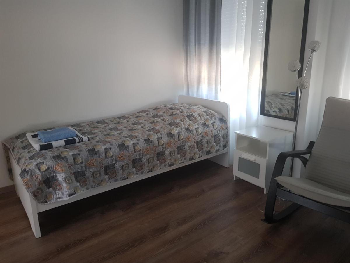 Gästewohnung mit Küche Magdeburg an der Elbe Exterior foto