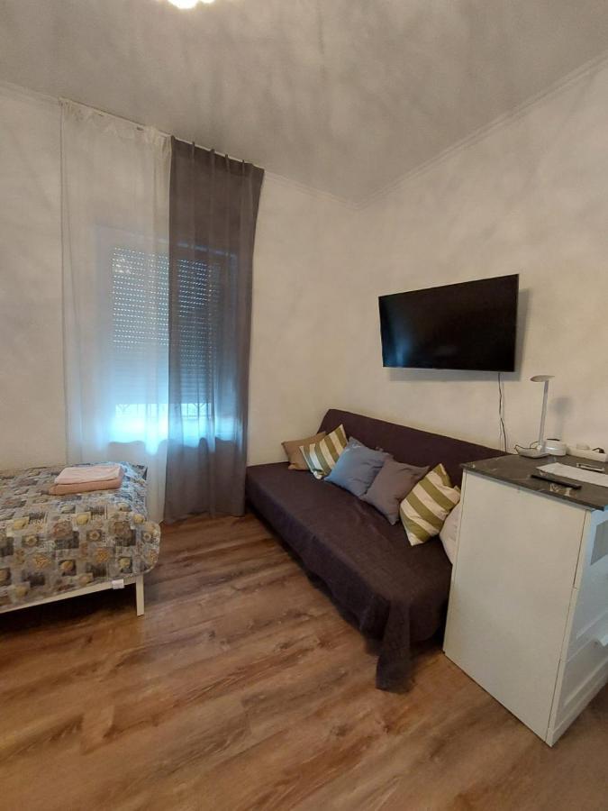 Gästewohnung mit Küche Magdeburg an der Elbe Exterior foto